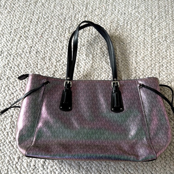 Michael Kors Purse - holographic shiny - Picture 3 of 7